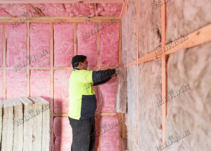 pink insulation installation